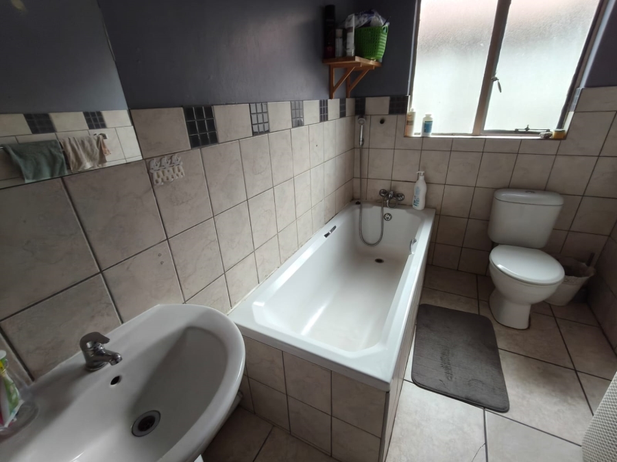 3 Bedroom Property for Sale in Oos Einde North West